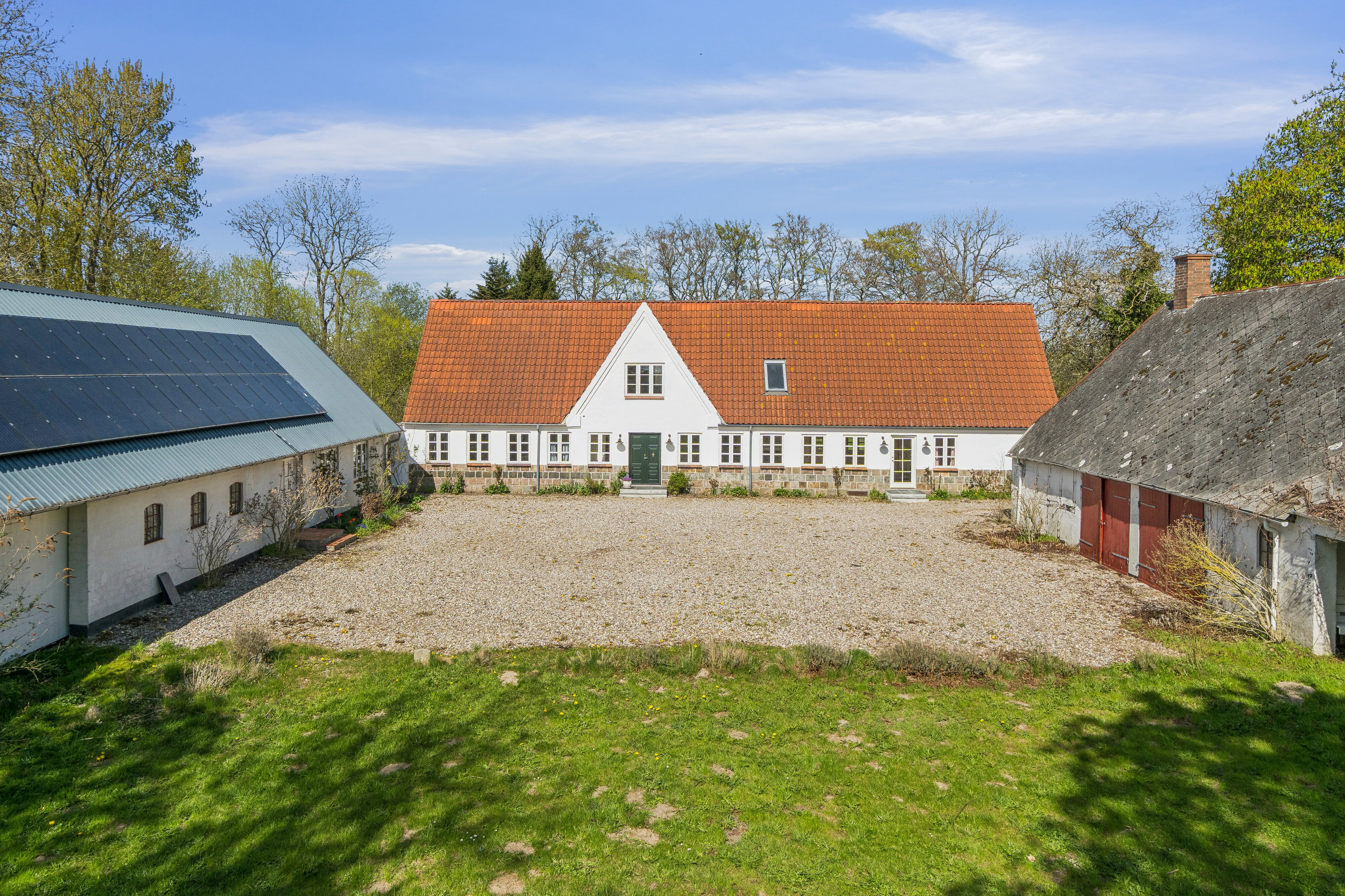 Miniaturebillede 1: fra gårdsplads. Billede af Grønnebjergvej 3, 5772 Kværndrup