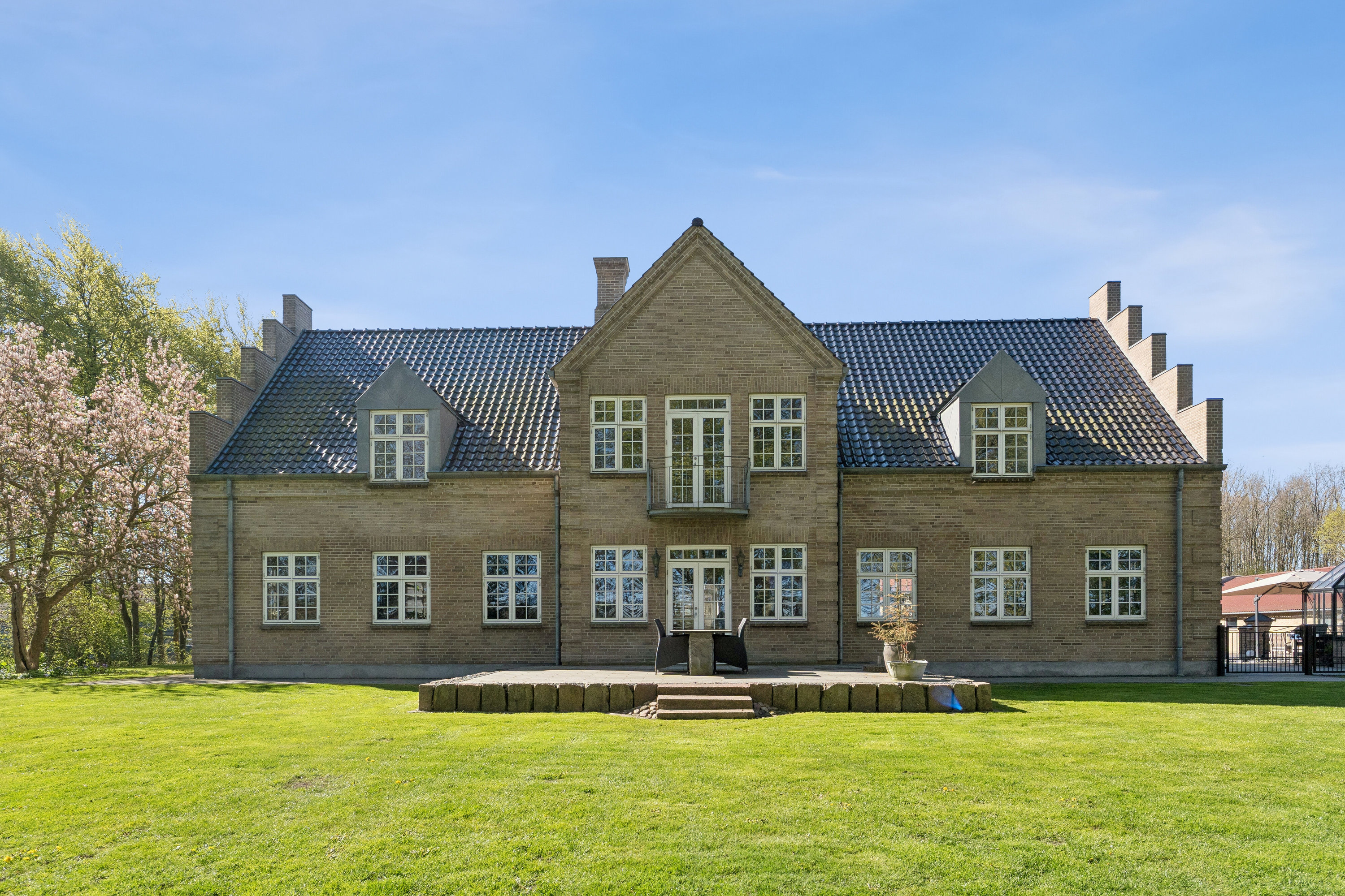 Fremhævet set fra haven billede i fuldskærmstilstand. Billede af Vejrupvej 69, Indslev-Tårup, 5592 Ejby