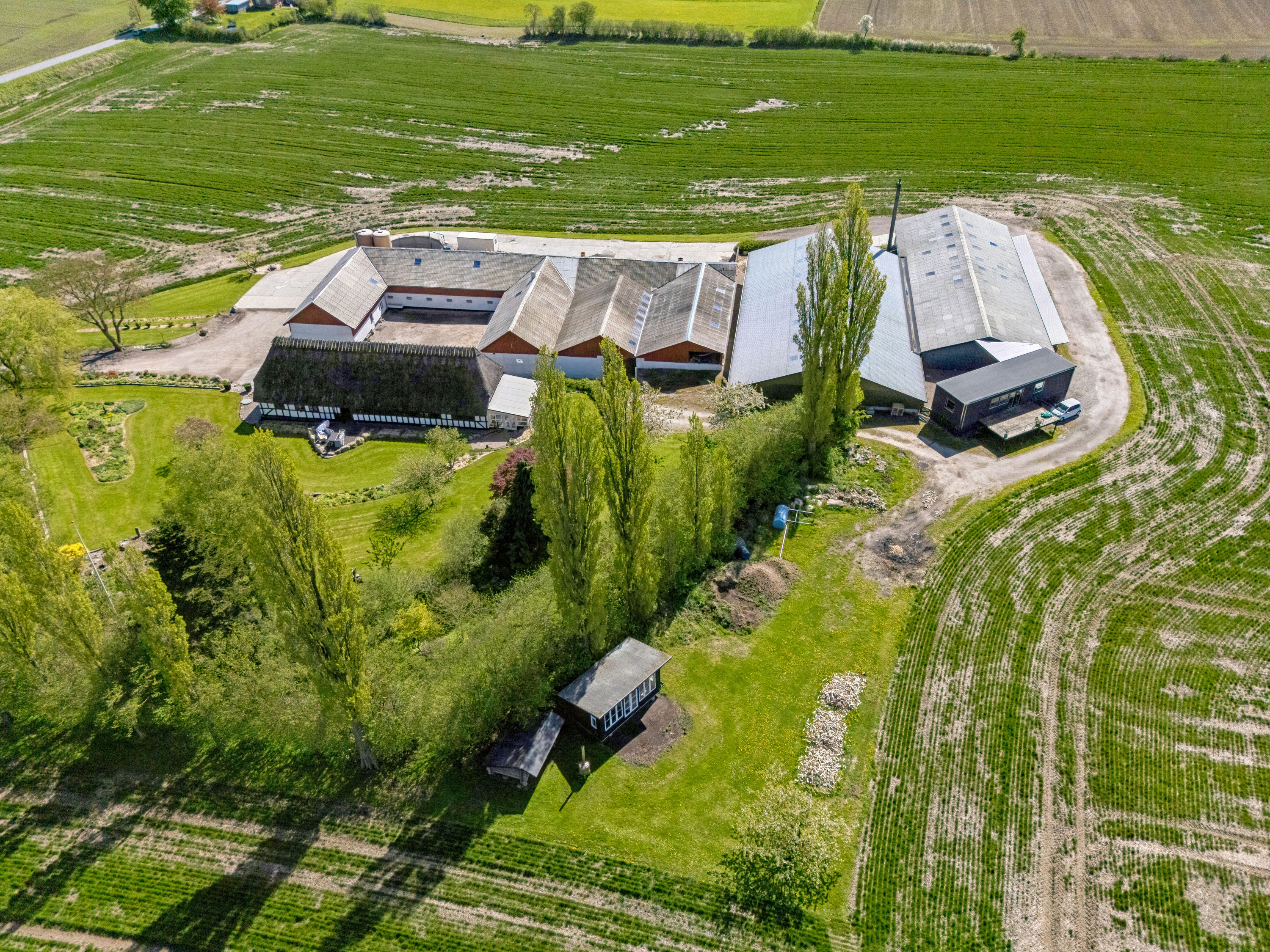 Fremhævet luftfoto billede i fuldskærmstilstand. Billede af Skovmarksvej 15, 5762 Vester Skerninge