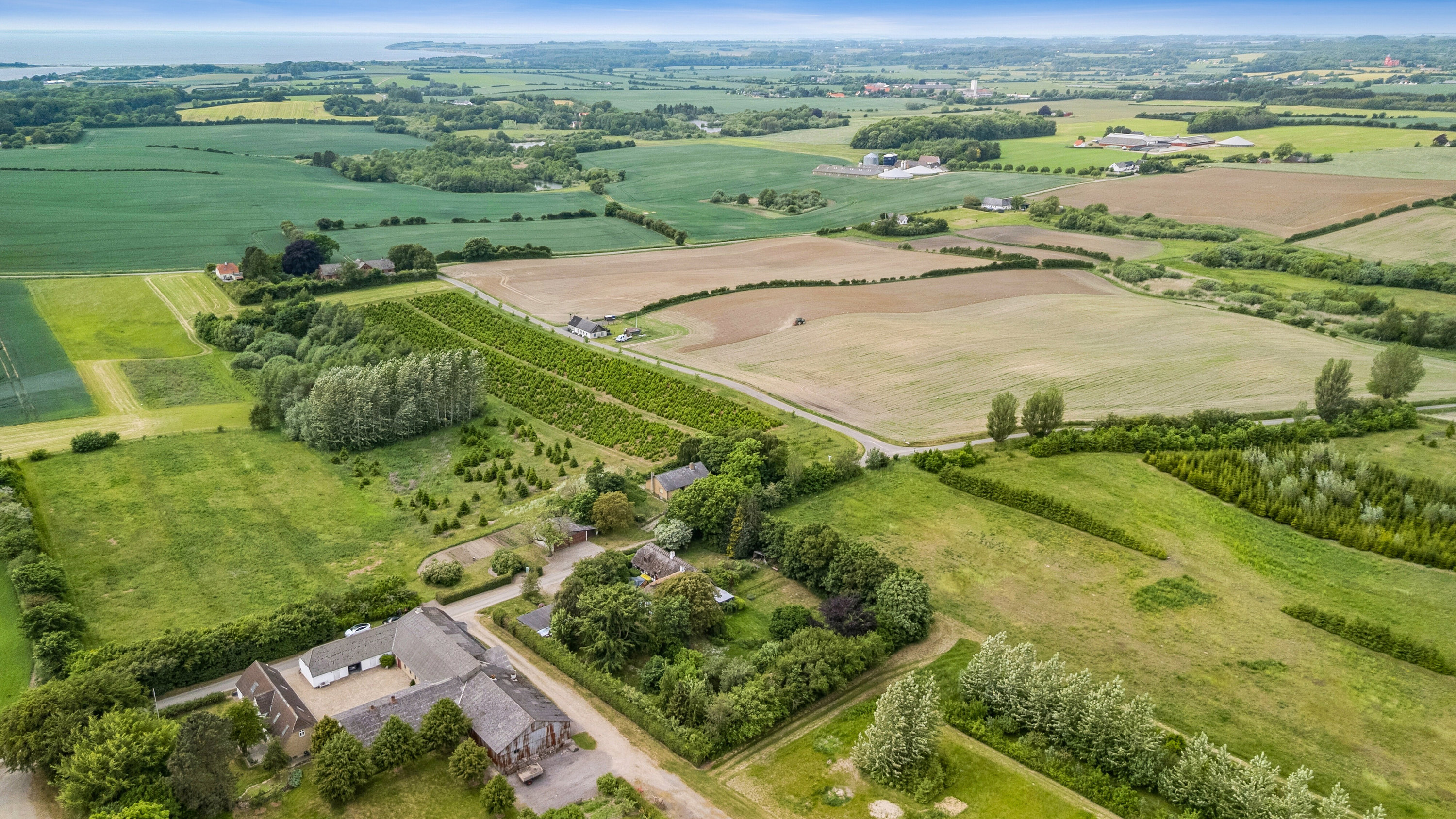 Fremhævet luftfoto billede i fuldskærmstilstand. Billede af Kragemosevej 5, Strærup Mark, 5683 Haarby