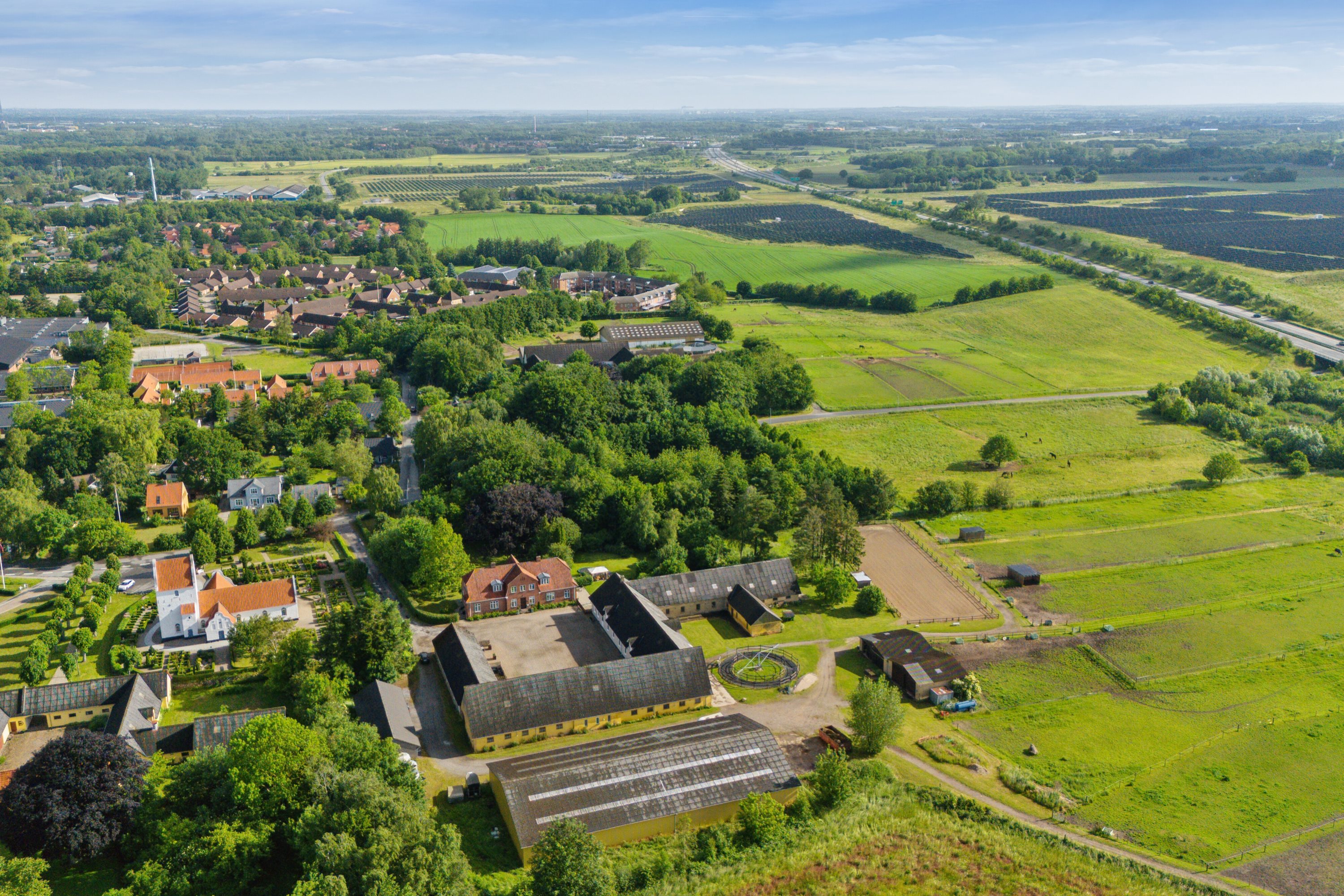 Fremhævet luftfoto billede i fuldskærmstilstand. Billede af Højbyvej 45, Højby, 5260 Odense S
