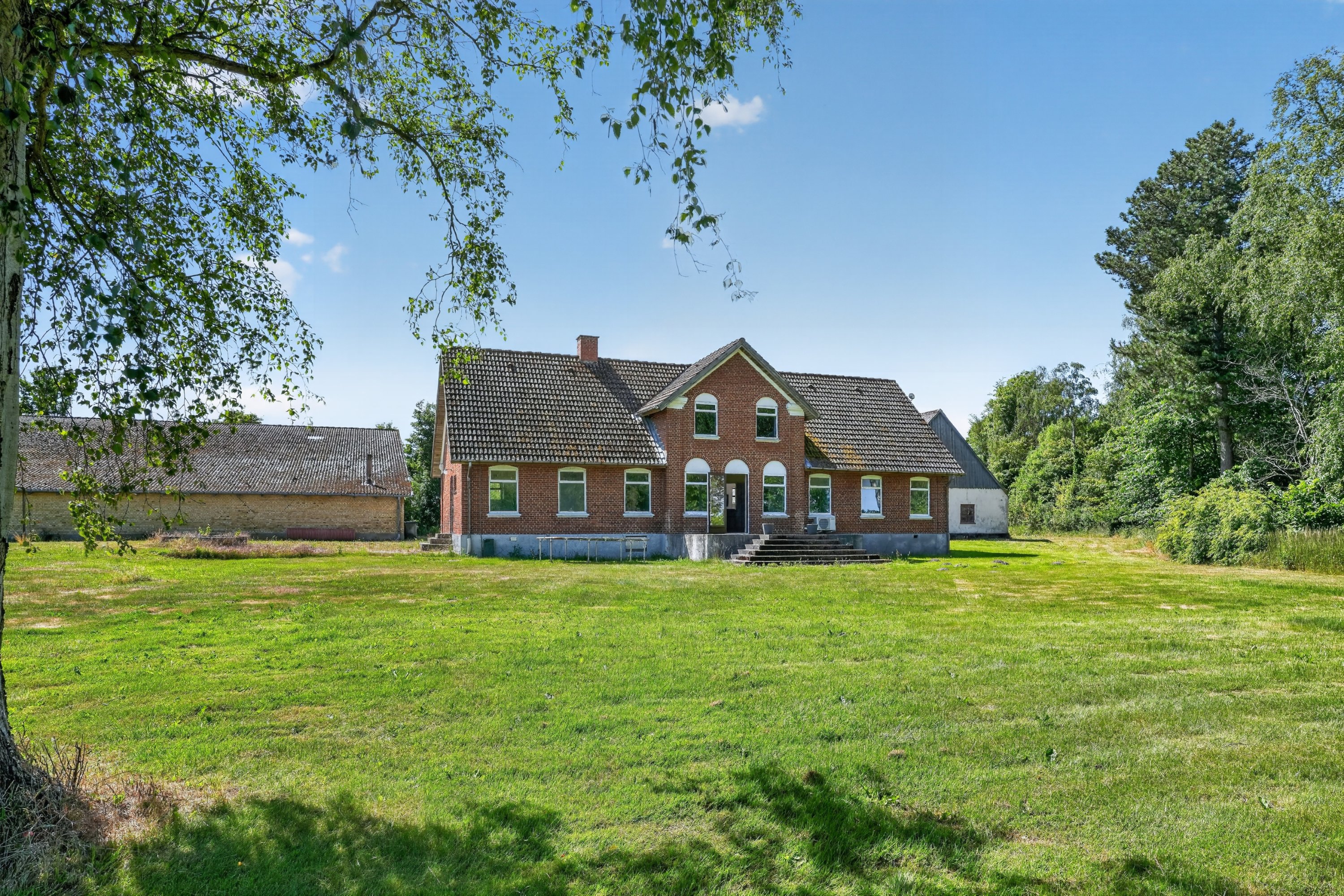 Miniaturebillede 1: ejendommen. Billede af Sandlyvej 42, 4540 Fårevejle