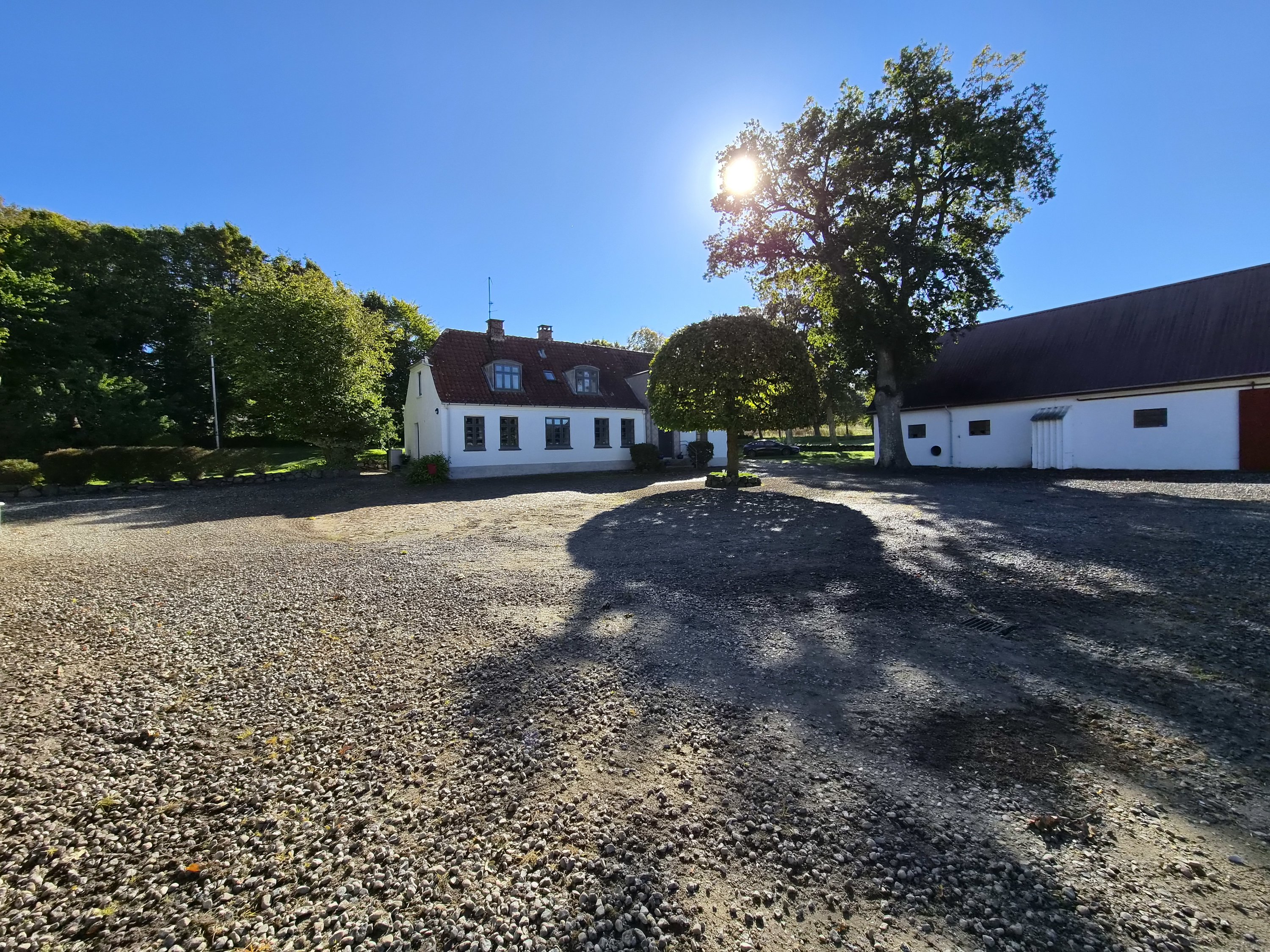 Fremhævet  billede i fuldskærmstilstand. Billede af Karlshøjvej 3, Vistoft, 8420 Knebel