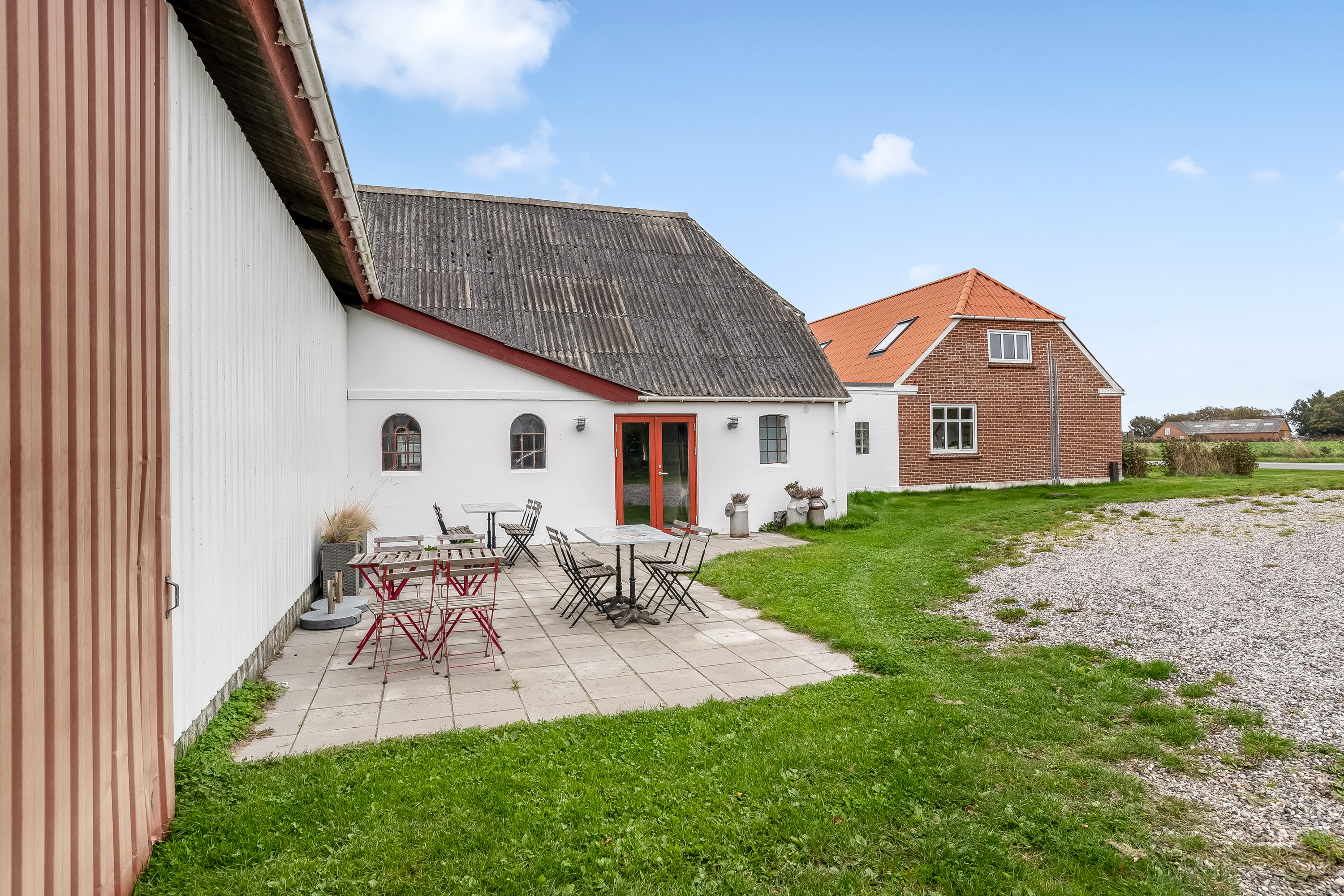Fremhævet terrasse billede i fuldskærmstilstand. Billede af Vesterhavsvej 1, Vedersø, 6990 Ulfborg