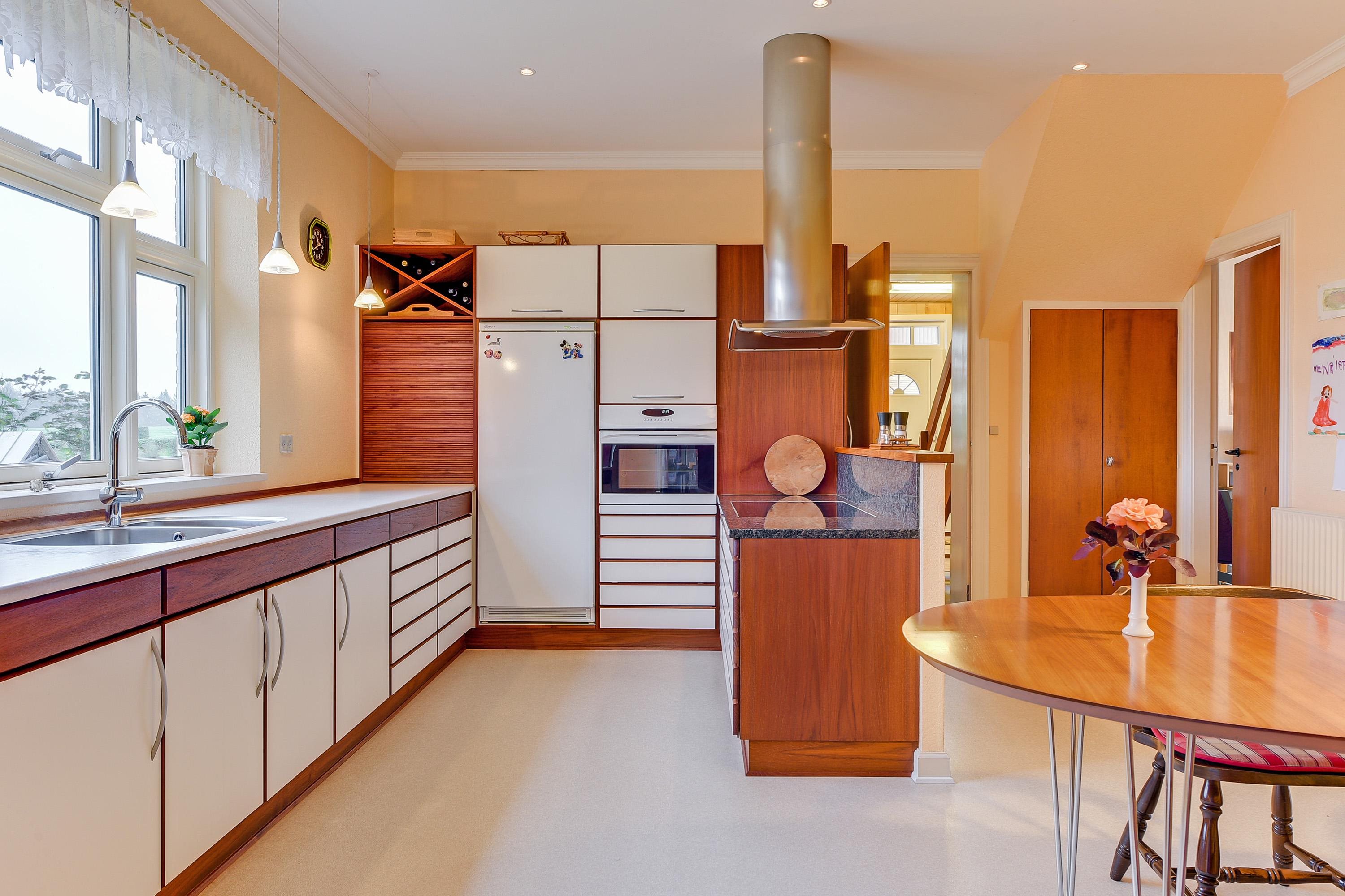 Fremhævet køkken billede i fuldskærmstilstand. Billede af Ørbækvej 88, 5854 Gislev