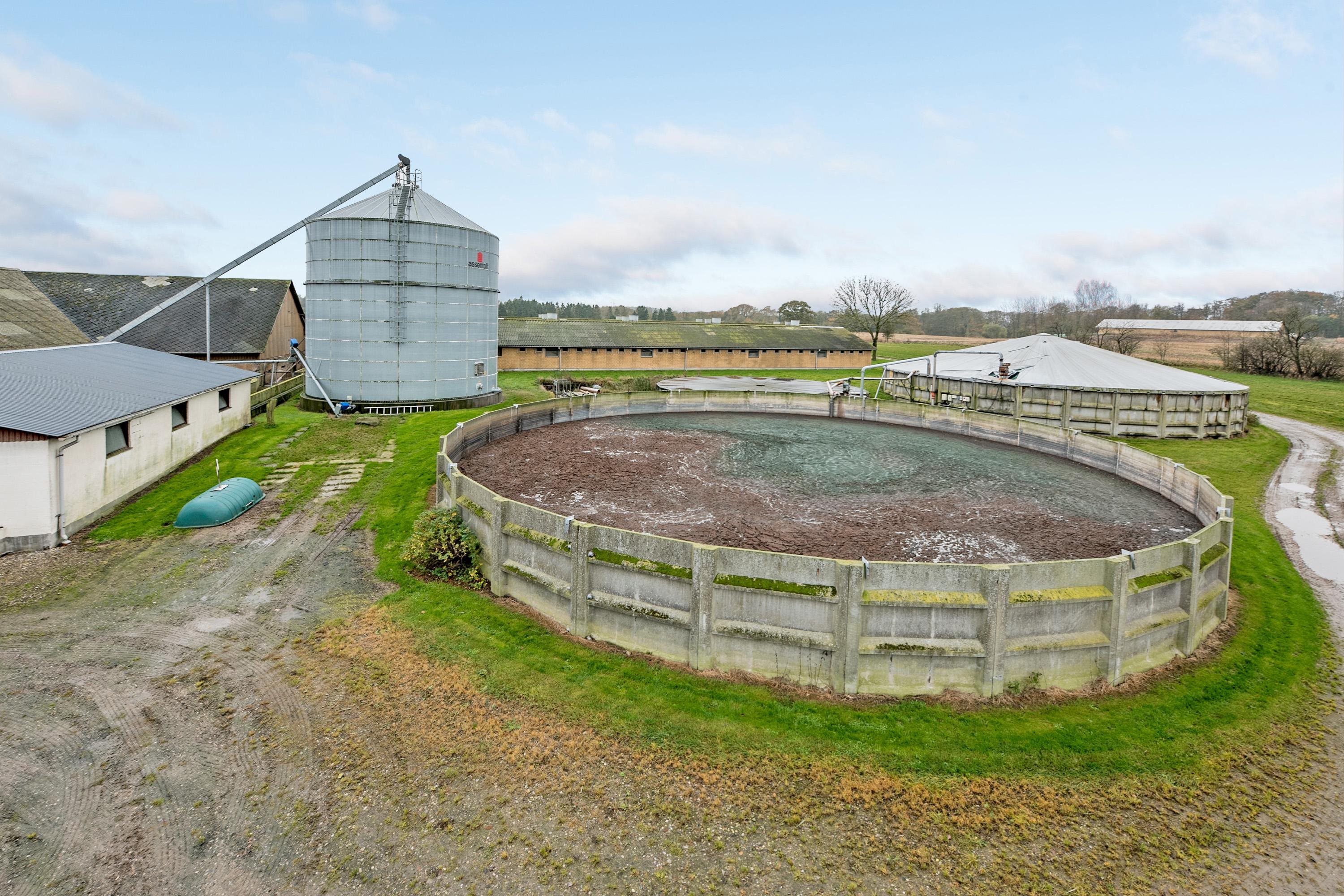 Fremhævet ejendommen billede i fuldskærmstilstand. Billede af Ørbækvej 88, 5854 Gislev