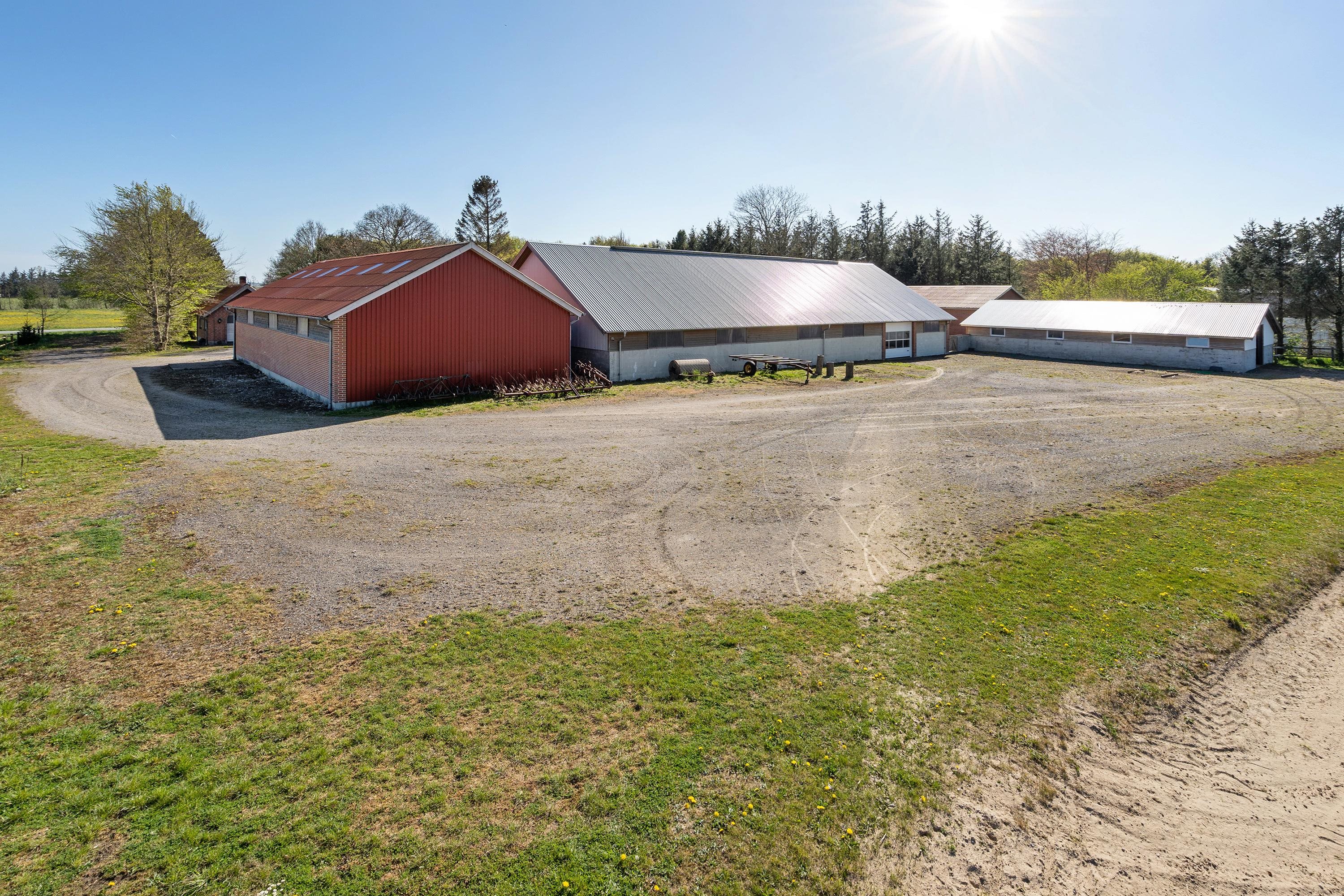 Fremhævet  billede i fuldskærmstilstand. Billede af Skævevej 100, Brønden, 9352 Dybvad