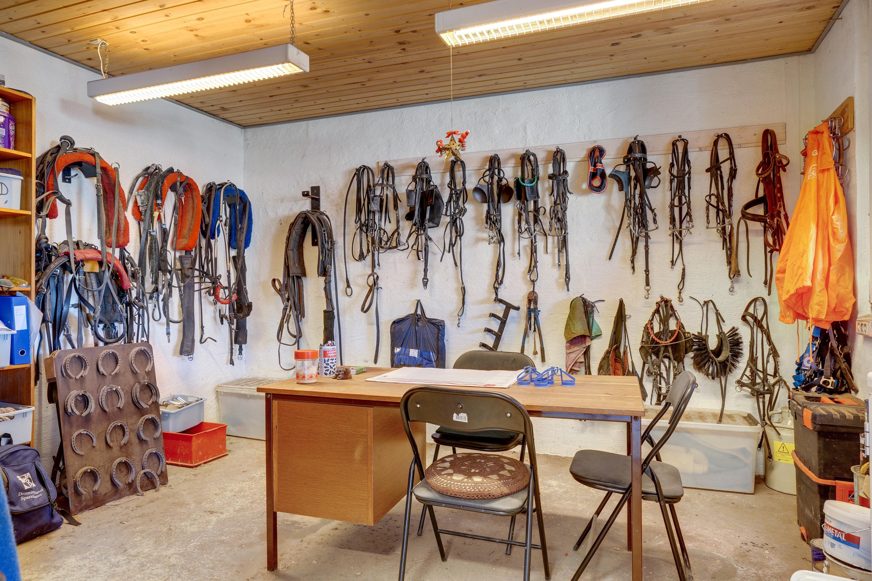 Fremhævet værksted billede i fuldskærmstilstand. Billede af Skævevej 100, Brønden, 9352 Dybvad