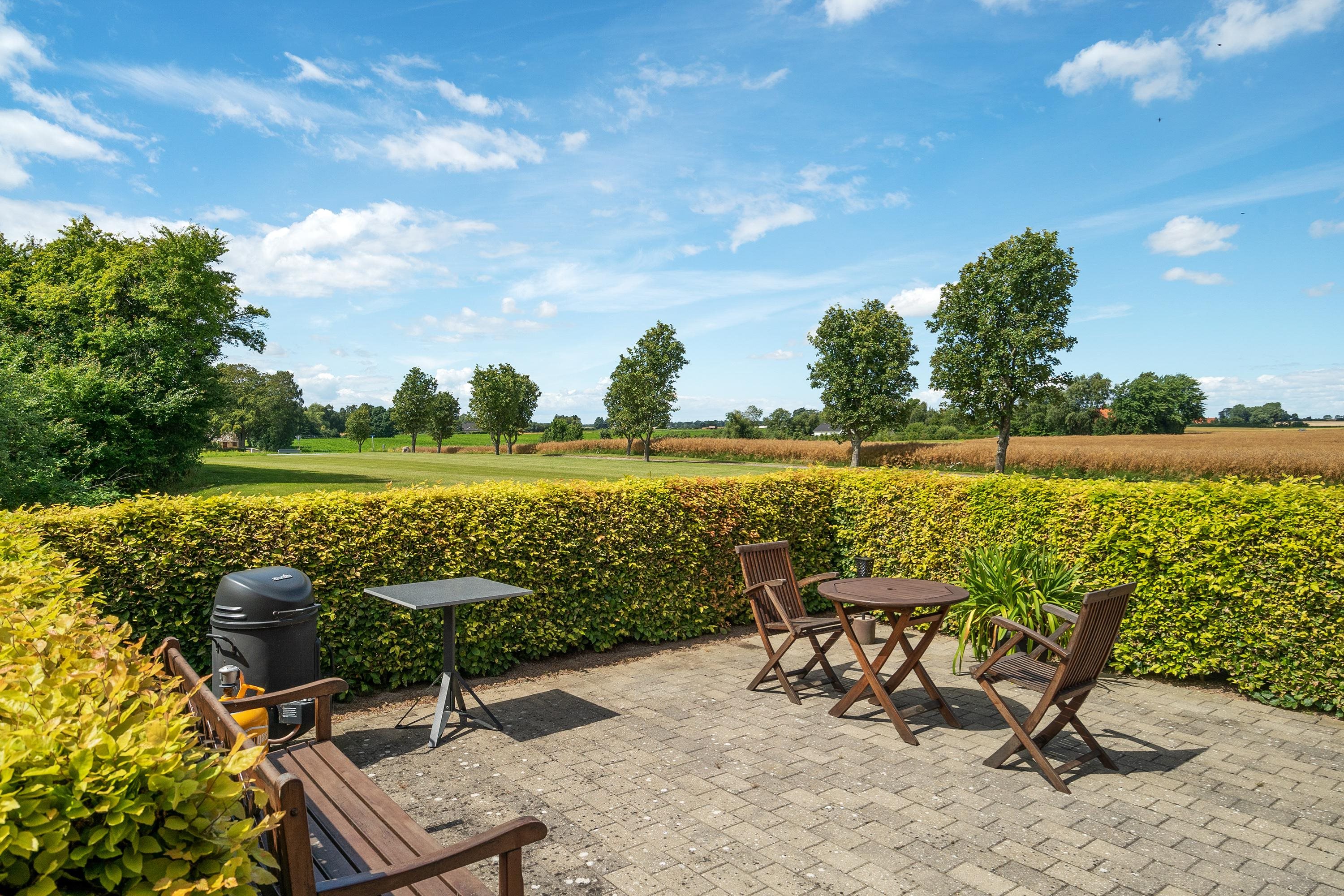 Fremhævet terrasse billede i fuldskærmstilstand. Billede af Nykøbingvej 159, Horreby, 4800 Nykøbing F