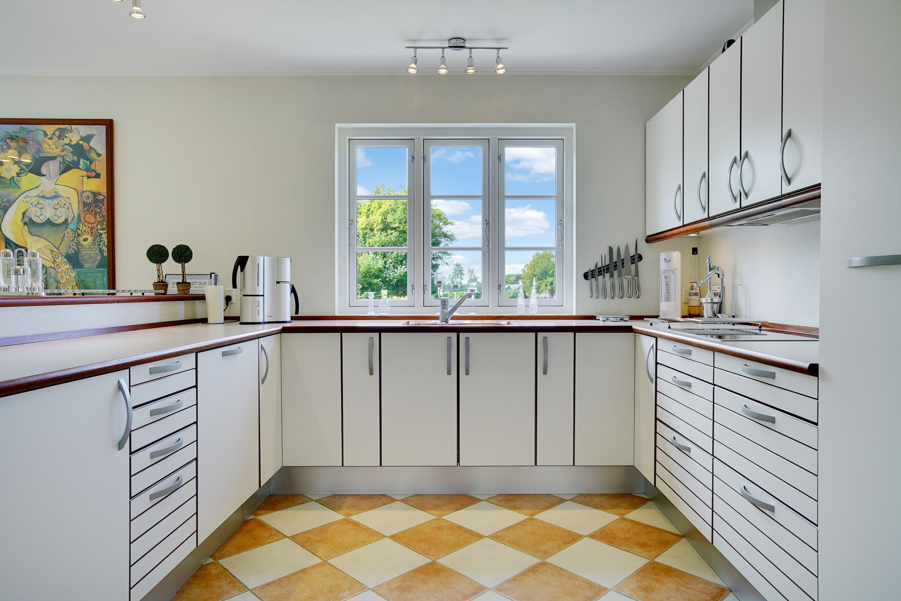 Fremhævet køkken billede i fuldskærmstilstand. Billede af Nykøbingvej 159, Horreby, 4800 Nykøbing F