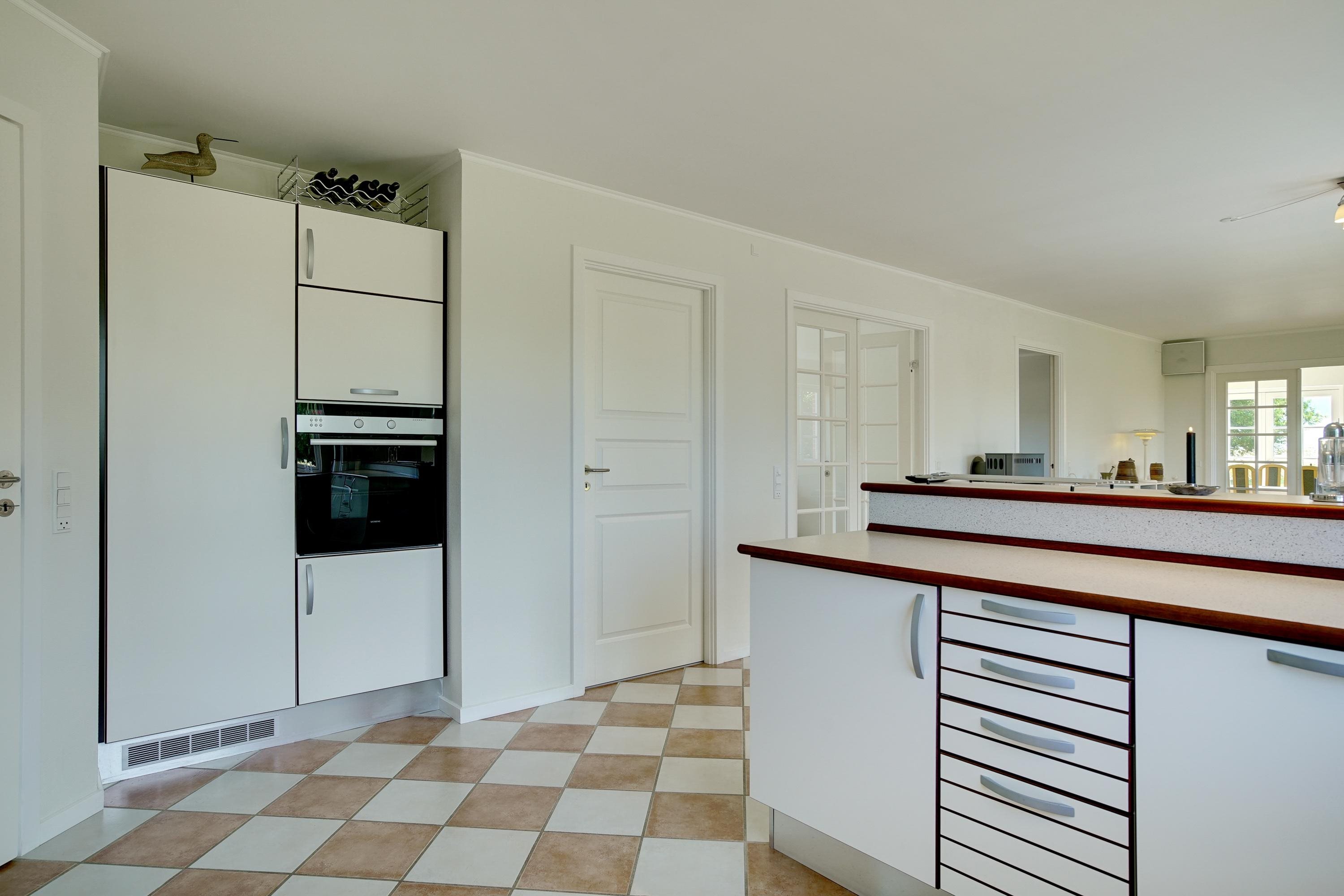 Fremhævet køkken billede i fuldskærmstilstand. Billede af Nykøbingvej 159, Horreby, 4800 Nykøbing F