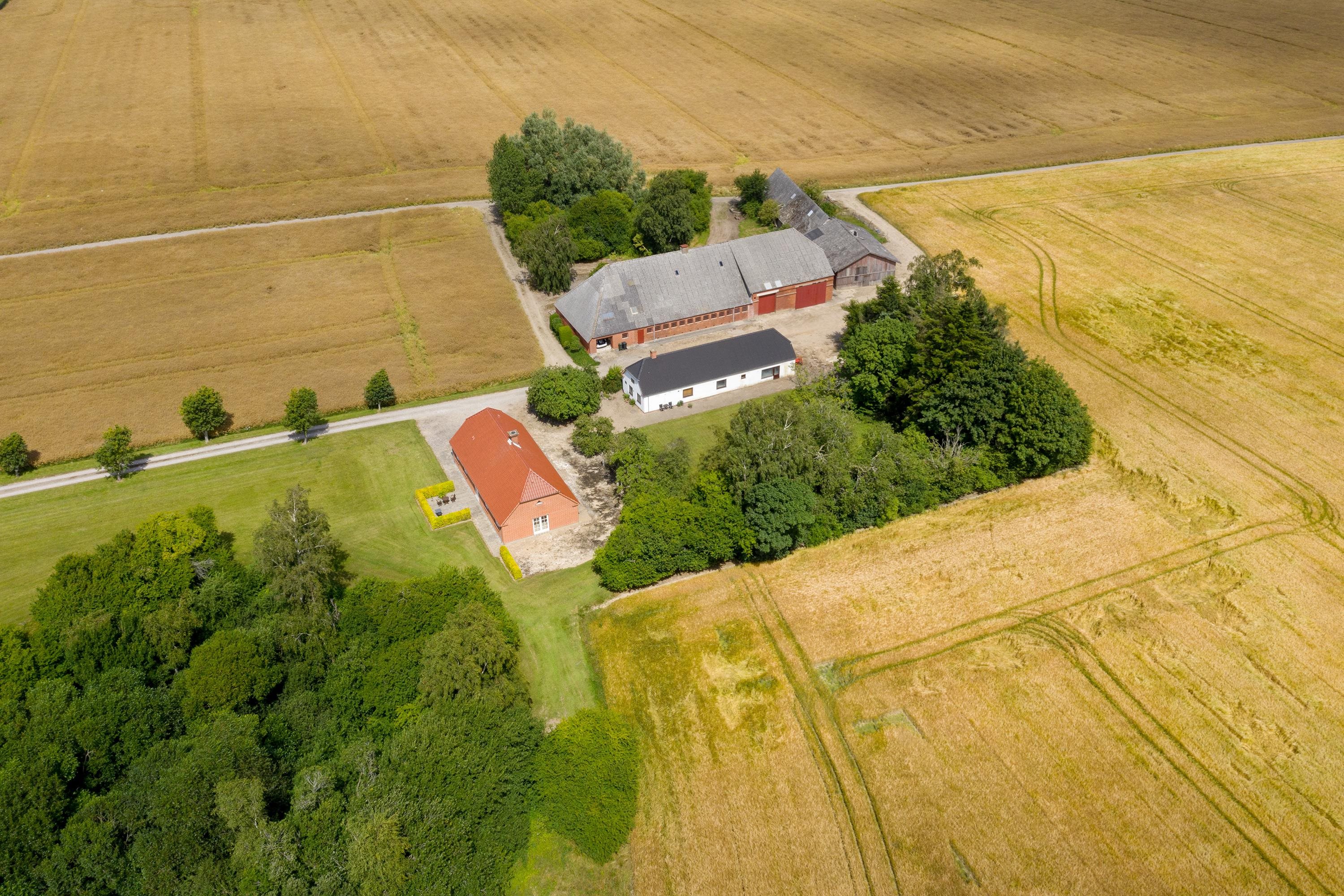 Fremhævet luftfoto billede i fuldskærmstilstand. Billede af Nykøbingvej 159, Horreby, 4800 Nykøbing F