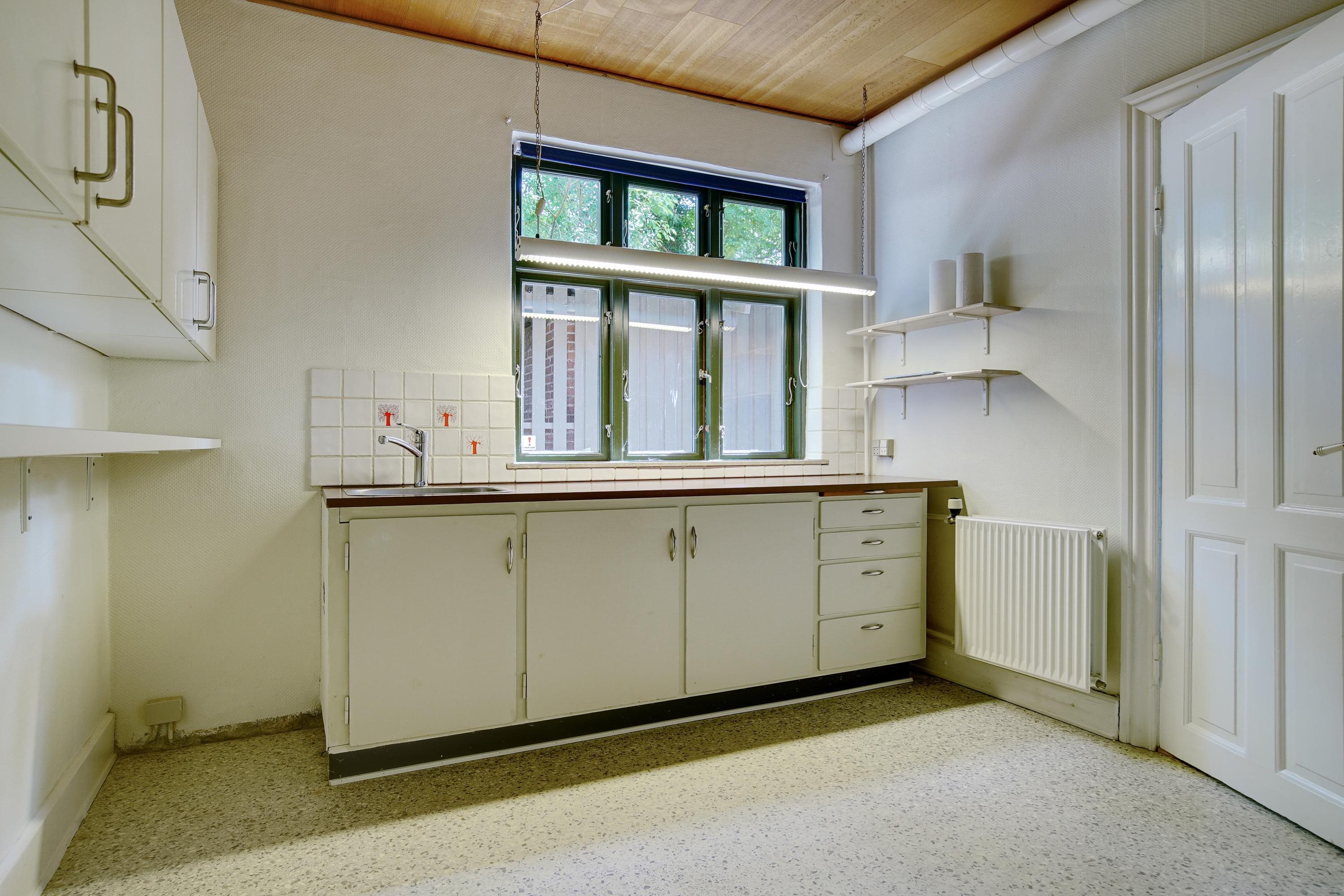 Fremhævet køkken billede i fuldskærmstilstand. Billede af Nykøbingvej 159, Horreby, 4800 Nykøbing F